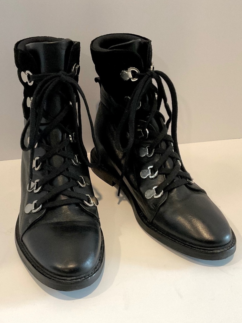 AQUATALIA Italy Clarisa Round Toe Leather/Suede Collar Booties Black Size 7.5